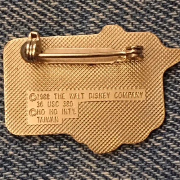 Lot of 3 ~ Donald Duck Disney Pins~ Bowling~Handball~Shooting~Olympic 1988 Seoul - Picture 5 of 5